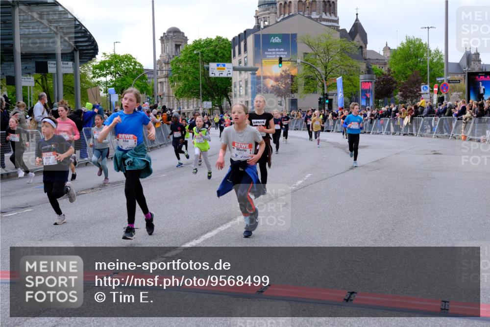 25.04.2026 - Das Zehntel Tim E. http://msf.ph/oto/9568499 25.04.2026 08:53:53 Ziel 1693, 1707, 1783, 1784, 1790, 1796, 1842, 2016, 2031, 2208, 2404, 2411, 2481, 2944, 2954, 3015, 3039, 3046, 3082, 3109, 3119, 3192, 3312, 3392, 3413, 3426, 3433, 3629, 3632, 3634, 3667, 3669, 3676, 3719 meine-sportfotos.de