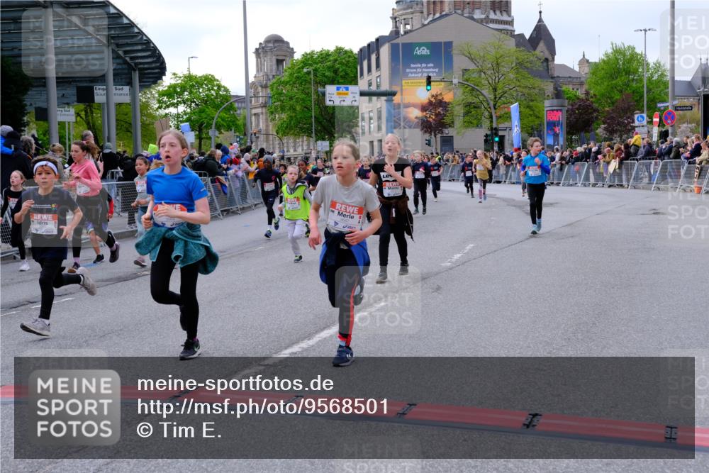 25.04.2026 - Das Zehntel Tim E. http://msf.ph/oto/9568501 25.04.2026 08:53:53 Ziel 1693, 1707, 1783, 1784, 1790, 1796, 1842, 2016, 2031, 2208, 2404, 2411, 2481, 2944, 2954, 3015, 3039, 3046, 3082, 3109, 3119, 3192, 3312, 3392, 3413, 3426, 3433, 3629, 3632, 3634, 3667, 3669, 3676, 3719 meine-sportfotos.de