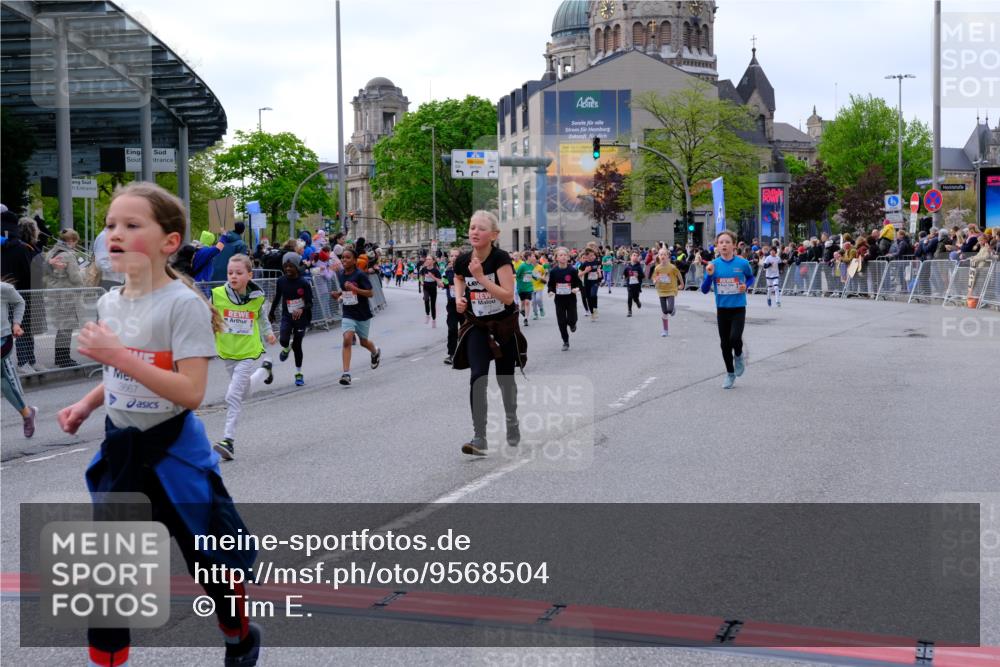 25.04.2026 - Das Zehntel Tim E. http://msf.ph/oto/9568504 25.04.2026 08:53:54 Ziel 1693, 1707, 1783, 1784, 1790, 1796, 1842, 2016, 2031, 2208, 2404, 2481, 2944, 2954, 3015, 3039, 3046, 3082, 3109, 3119, 3192, 3312, 3392, 3413, 3426, 3433, 3629, 3632, 3634, 3667, 3669, 3676, 3719 meine-sportfotos.de