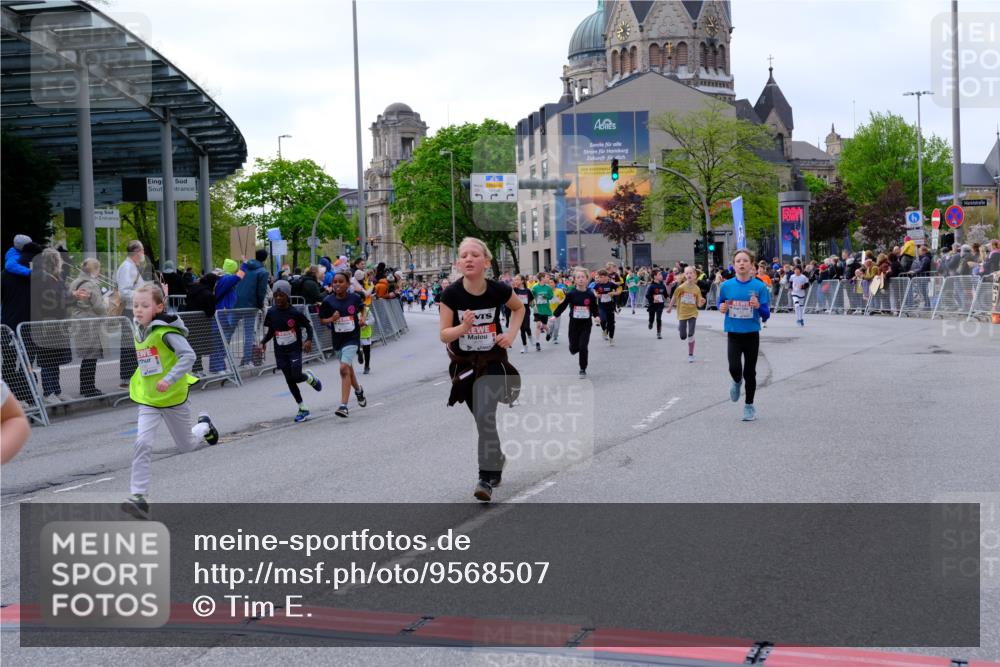 25.04.2026 - Das Zehntel Tim E. http://msf.ph/oto/9568507 25.04.2026 08:53:54 Ziel 1693, 1707, 1783, 1784, 1790, 1796, 1842, 2016, 2031, 2208, 2404, 2481, 2944, 2954, 3015, 3039, 3046, 3082, 3109, 3119, 3192, 3312, 3392, 3413, 3426, 3433, 3629, 3632, 3634, 3667, 3669, 3676, 3719 meine-sportfotos.de