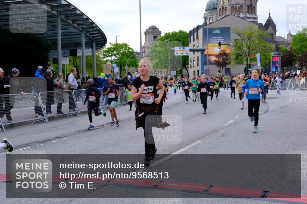 25.04.2026 - Das Zehntel Tim E. http://msf.ph/oto/9568513 25.04.2026 08:53:55 Ziel 1693, 1707, 1783, 1784, 1790, 1796, 1830, 1842, 2016, 2031, 2208, 2481, 2944, 2954, 3015, 3039, 3046, 3077, 3082, 3083, 3109, 3119, 3172, 3192, 3392, 3413, 3426, 3433, 3629, 3632, 3634, 3667, 3669, 3676, 3719 meine-sportfotos.de
