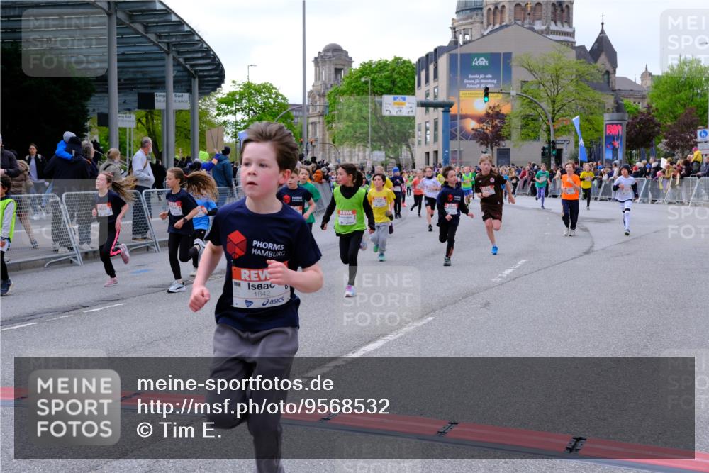 25.04.2026 - Das Zehntel Tim E. http://msf.ph/oto/9568532 25.04.2026 08:53:59 Ziel 1048, 1783, 1784, 1790, 1796, 1830, 1841, 1842, 2208, 2422, 2801, 2944, 2954, 3015, 3039, 3046, 3077, 3082, 3083, 3109, 3119, 3142, 3172, 3192, 3392, 3537, 3589, 3629, 3667, 3669, 3676, 3719, 3840, 3842 meine-sportfotos.de