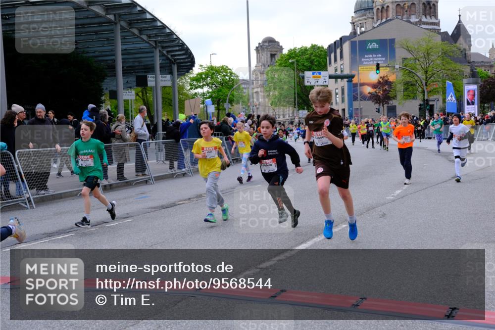 25.04.2026 - Das Zehntel Tim E. http://msf.ph/oto/9568544 25.04.2026 08:54:00 Ziel 1048, 1783, 1784, 1790, 1796, 1830, 1841, 1842, 2208, 2422, 2770, 2801, 2944, 3015, 3039, 3046, 3077, 3082, 3083, 3109, 3119, 3142, 3172, 3192, 3392, 3537, 3589, 3667, 3669, 3676, 3719, 3840, 3842 meine-sportfotos.de