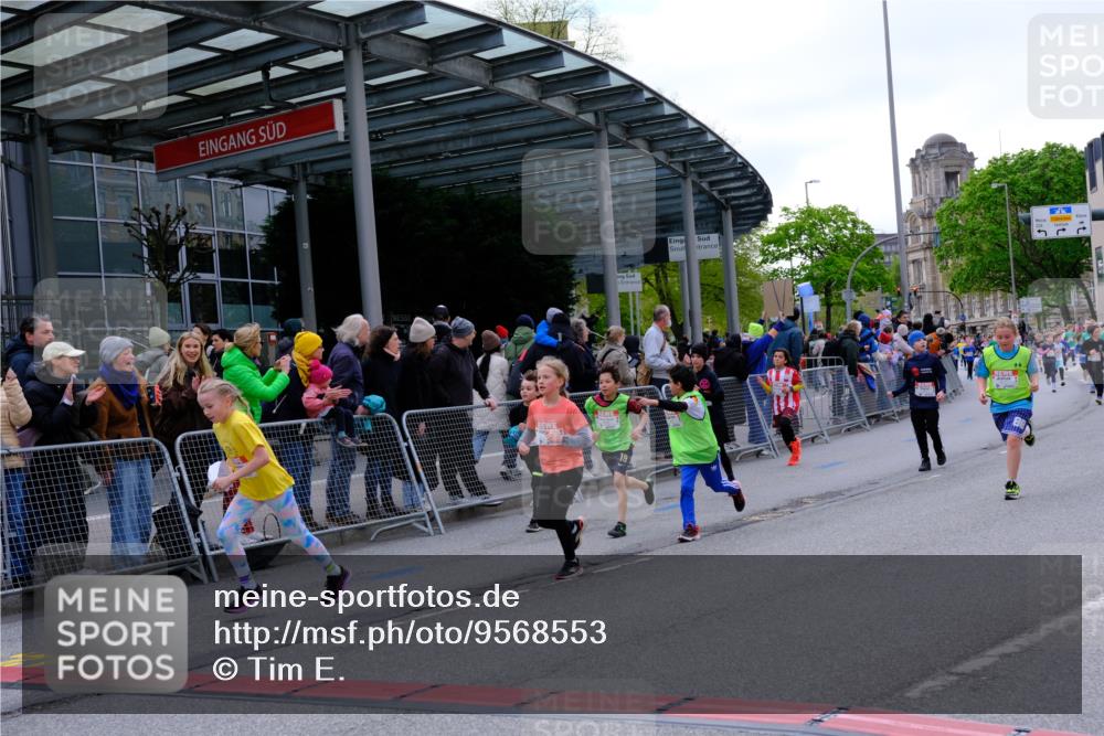 25.04.2026 - Das Zehntel Tim E. http://msf.ph/oto/9568553 25.04.2026 08:54:05 Ziel 1048, 1407, 1438, 1653, 1772, 1787, 1830, 1841, 1842, 1872, 1985, 2422, 2521, 2770, 2801, 3077, 3082, 3083, 3088, 3142, 3172, 3209, 3217, 3537, 3589, 3719, 3840, 3842, 3990, 4001, 4003 meine-sportfotos.de
