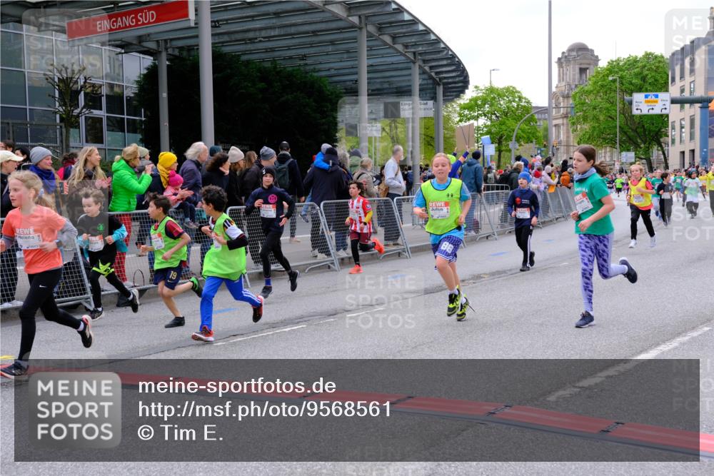 25.04.2026 - Das Zehntel Tim E. http://msf.ph/oto/9568561 25.04.2026 08:54:06 Ziel 1048, 1407, 1438, 1653, 1772, 1787, 1830, 1841, 1872, 1985, 1997, 2422, 2521, 2770, 2801, 3077, 3083, 3088, 3142, 3172, 3209, 3217, 3537, 3589, 3840, 3842, 3990, 4001, 4003 meine-sportfotos.de