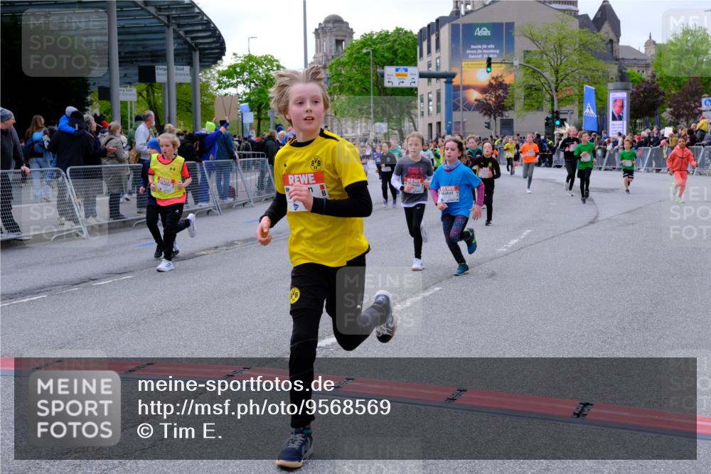 25.04.2026 - Das Zehntel Tim E. http://msf.ph/oto/9568569 25.04.2026 08:54:08 Ziel 1048, 1301, 1407, 1438, 1653, 1697, 1772, 1787, 1841, 1872, 1985, 1997, 2408, 2422, 2519, 2521, 2770, 2801, 3088, 3142, 3209, 3217, 3505, 3537, 3589, 3614, 3630, 3840, 3842, 3990, 4001, 4003 meine-sportfotos.de
