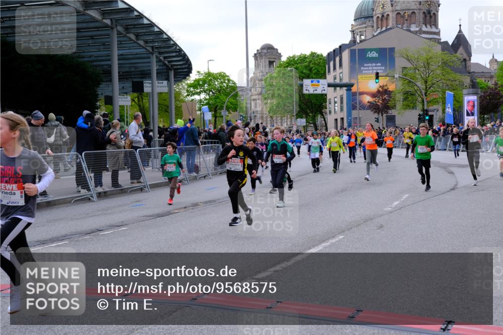 25.04.2026 - Das Zehntel Tim E. http://msf.ph/oto/9568575 25.04.2026 08:54:09 Ziel 1254, 1261, 1301, 1407, 1436, 1438, 1653, 1676, 1697, 1772, 1787, 1872, 1985, 1997, 2408, 2519, 2521, 2770, 2801, 3088, 3209, 3217, 3505, 3537, 3589, 3614, 3630, 3842, 3990, 4001, 4003 meine-sportfotos.de