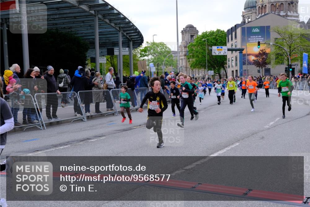 25.04.2026 - Das Zehntel Tim E. http://msf.ph/oto/9568577 25.04.2026 08:54:10 Ziel 1254, 1261, 1263, 1301, 1407, 1436, 1438, 1653, 1676, 1697, 1772, 1787, 1872, 1985, 1997, 2408, 2519, 2521, 2770, 3088, 3209, 3217, 3502, 3505, 3537, 3589, 3614, 3630, 3842, 3990, 4001, 4003 meine-sportfotos.de