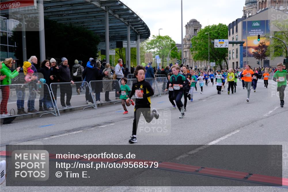 25.04.2026 - Das Zehntel Tim E. http://msf.ph/oto/9568579 25.04.2026 08:54:10 Ziel 1254, 1261, 1263, 1301, 1407, 1436, 1438, 1653, 1676, 1697, 1772, 1787, 1872, 1985, 1997, 2408, 2519, 2521, 2770, 3088, 3209, 3217, 3502, 3505, 3537, 3589, 3614, 3630, 3842, 3990, 4001, 4003 meine-sportfotos.de