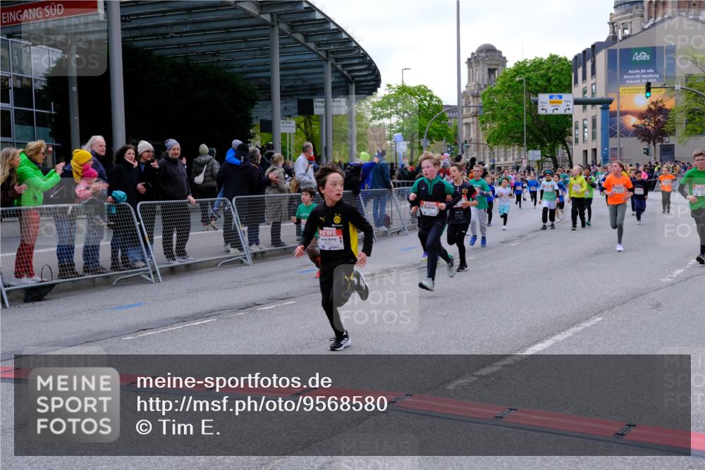 25.04.2026 - Das Zehntel Tim E. http://msf.ph/oto/9568580 25.04.2026 08:54:10 Ziel 1254, 1261, 1263, 1301, 1407, 1436, 1438, 1653, 1676, 1697, 1772, 1787, 1872, 1985, 1997, 2408, 2519, 2521, 2770, 3088, 3209, 3217, 3502, 3505, 3537, 3589, 3614, 3630, 3842, 3990, 4001, 4003 meine-sportfotos.de