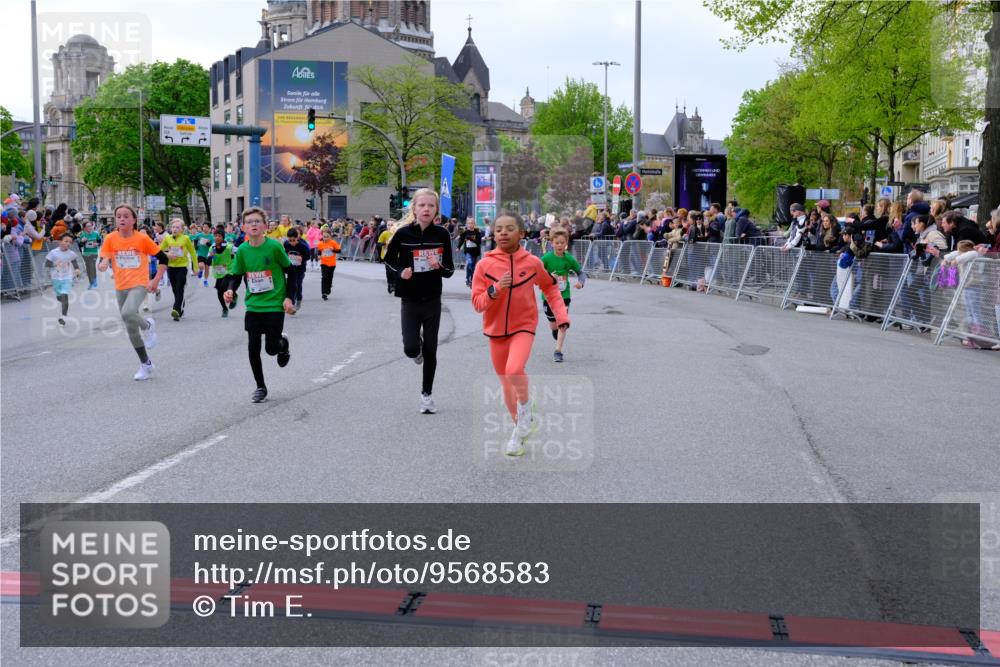 25.04.2026 - Das Zehntel Tim E. http://msf.ph/oto/9568583 25.04.2026 08:54:11 Ziel 1104, 1254, 1261, 1263, 1301, 1407, 1431, 1436, 1438, 1653, 1676, 1697, 1772, 1787, 1872, 1985, 1997, 2408, 2519, 2521, 2770, 3088, 3209, 3217, 3502, 3505, 3594, 3595, 3614, 3630, 3973, 3990, 4001, 4003 meine-sportfotos.de