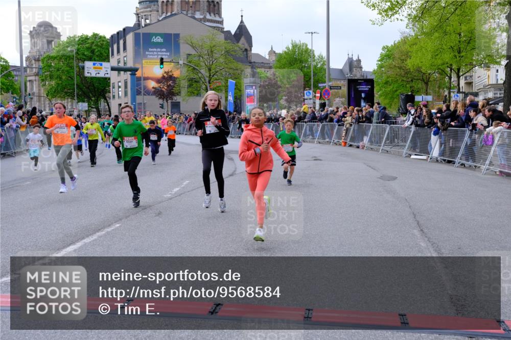 25.04.2026 - Das Zehntel Tim E. http://msf.ph/oto/9568584 25.04.2026 08:54:11 Ziel 1104, 1254, 1261, 1263, 1301, 1407, 1431, 1436, 1438, 1653, 1676, 1697, 1772, 1787, 1872, 1985, 1997, 2408, 2519, 2521, 2770, 3088, 3209, 3217, 3502, 3505, 3594, 3595, 3614, 3630, 3973, 3990, 4001, 4003 meine-sportfotos.de