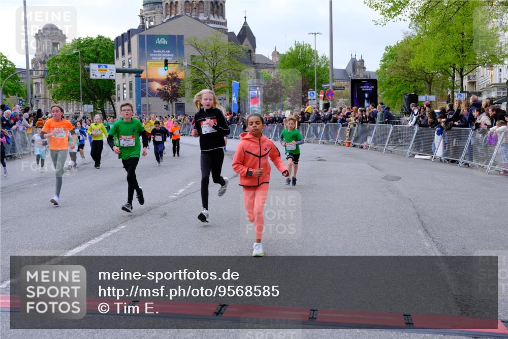 25.04.2026 - Das Zehntel Tim E. http://msf.ph/oto/9568585 25.04.2026 08:54:11 Ziel 1104, 1254, 1261, 1263, 1301, 1407, 1431, 1436, 1438, 1653, 1676, 1697, 1772, 1787, 1872, 1985, 1997, 2408, 2519, 2521, 2770, 3088, 3209, 3217, 3502, 3505, 3594, 3595, 3614, 3630, 3973, 3990, 4001, 4003 meine-sportfotos.de