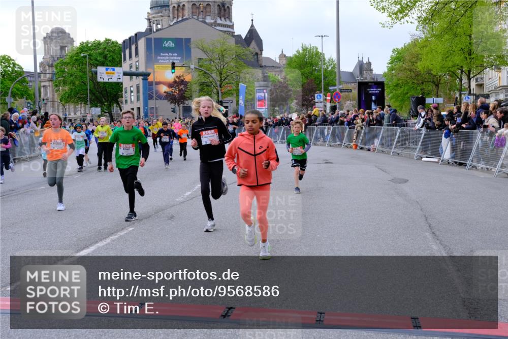 25.04.2026 - Das Zehntel Tim E. http://msf.ph/oto/9568586 25.04.2026 08:54:11 Ziel 1104, 1254, 1261, 1263, 1301, 1407, 1431, 1436, 1438, 1653, 1676, 1697, 1772, 1787, 1872, 1985, 1997, 2408, 2519, 2521, 2770, 3088, 3209, 3217, 3502, 3505, 3594, 3595, 3614, 3630, 3973, 3990, 4001, 4003 meine-sportfotos.de