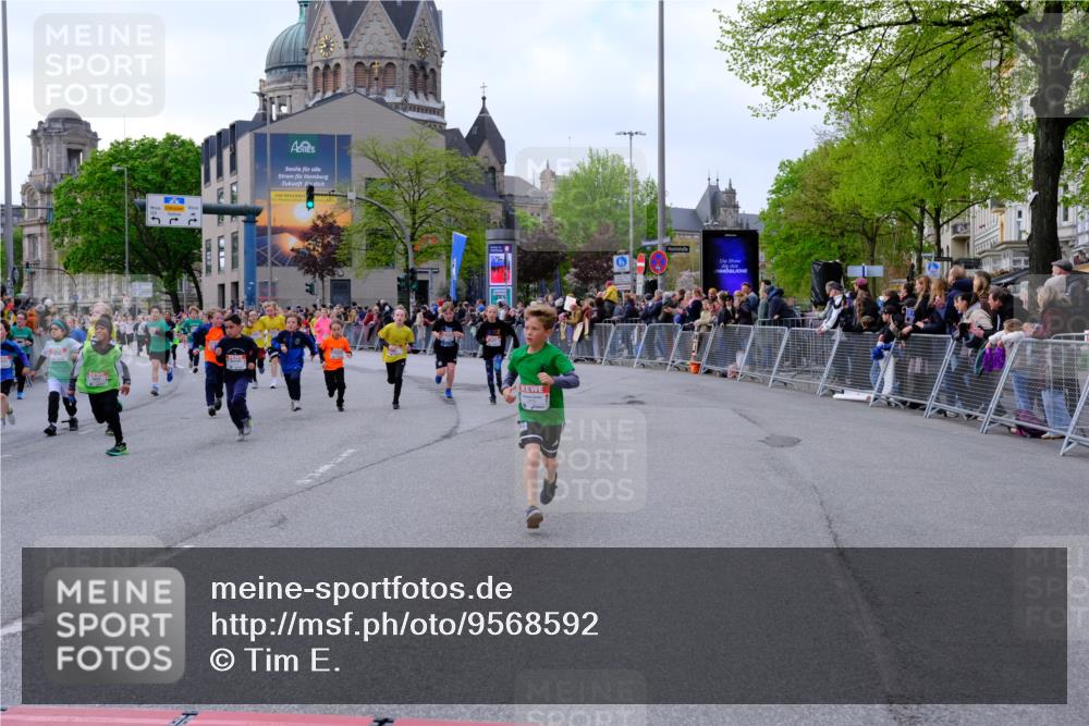 25.04.2026 - Das Zehntel Tim E. http://msf.ph/oto/9568592 25.04.2026 08:54:13 Ziel 1104, 1254, 1261, 1263, 1301, 1407, 1431, 1436, 1438, 1653, 1676, 1697, 1772, 1787, 1872, 1985, 1997, 2045, 2408, 2506, 2519, 2520, 2521, 2814, 2978, 3088, 3209, 3217, 3502, 3505, 3592, 3594, 3595, 3614, 3630, 3959, 3973, 3984, 3990, 4001, 4003 meine-sportfotos.de