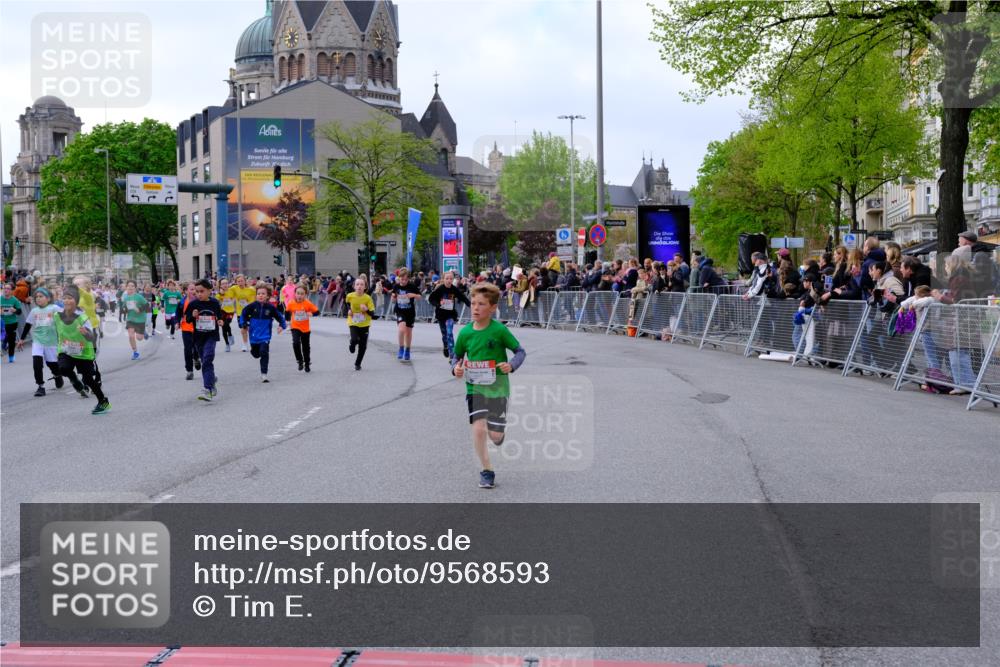25.04.2026 - Das Zehntel Tim E. http://msf.ph/oto/9568593 25.04.2026 08:54:13 Ziel 1104, 1254, 1261, 1263, 1301, 1407, 1431, 1436, 1438, 1653, 1676, 1697, 1772, 1787, 1872, 1985, 1997, 2045, 2408, 2506, 2519, 2520, 2521, 2814, 2978, 3088, 3209, 3217, 3502, 3505, 3592, 3594, 3595, 3614, 3630, 3959, 3973, 3984, 3990, 4001, 4003 meine-sportfotos.de