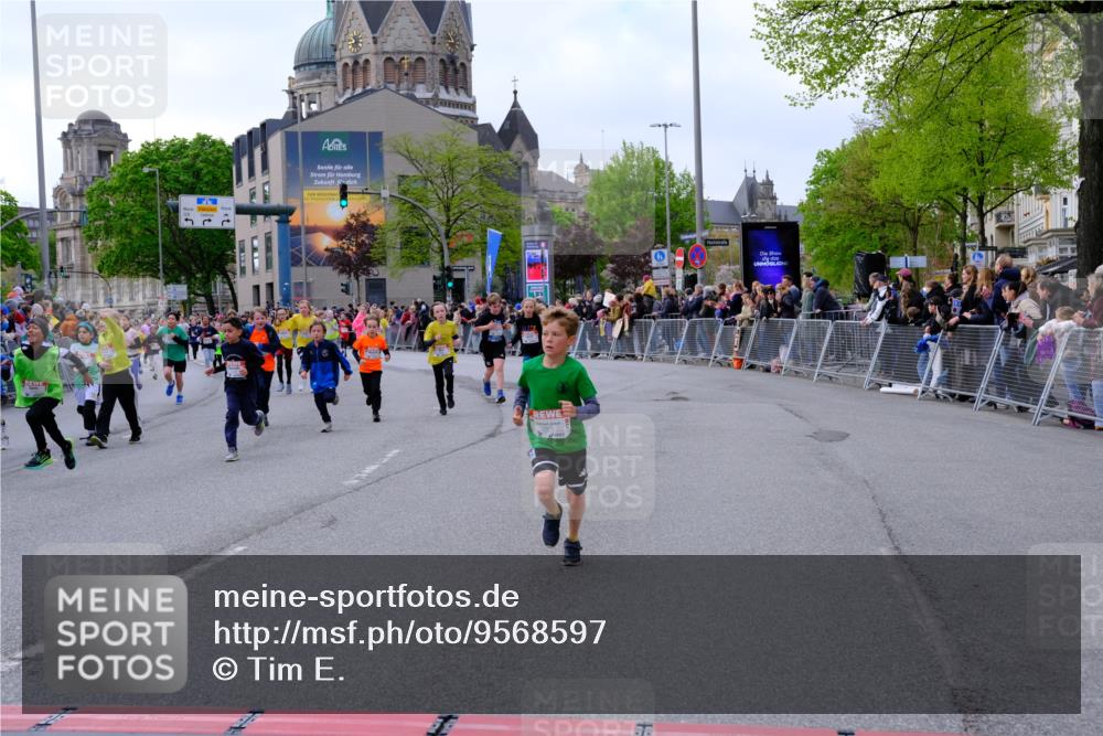 25.04.2026 - Das Zehntel Tim E. http://msf.ph/oto/9568597 25.04.2026 08:54:13 Ziel 1104, 1254, 1261, 1263, 1301, 1407, 1431, 1436, 1438, 1653, 1676, 1697, 1772, 1787, 1872, 1985, 1997, 2045, 2408, 2506, 2519, 2520, 2521, 2814, 2978, 3088, 3209, 3217, 3502, 3505, 3592, 3594, 3595, 3614, 3630, 3959, 3973, 3984, 3990, 4001, 4003 meine-sportfotos.de