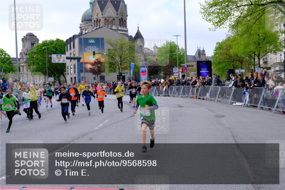 25.04.2026 - Das Zehntel Tim E. http://msf.ph/oto/9568598 25.04.2026 08:54:13 Ziel 1104, 1254, 1261, 1263, 1301, 1407, 1431, 1436, 1438, 1653, 1676, 1697, 1772, 1787, 1872, 1985, 1997, 2045, 2408, 2506, 2519, 2520, 2521, 2814, 2978, 3088, 3209, 3217, 3502, 3505, 3592, 3594, 3595, 3614, 3630, 3959, 3973, 3984, 3990, 4001, 4003 meine-sportfotos.de