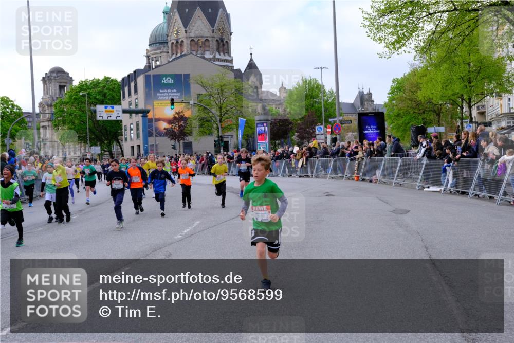 25.04.2026 - Das Zehntel Tim E. http://msf.ph/oto/9568599 25.04.2026 08:54:13 Ziel 1104, 1254, 1261, 1263, 1301, 1407, 1431, 1436, 1438, 1653, 1676, 1697, 1772, 1787, 1872, 1985, 1997, 2045, 2408, 2506, 2519, 2520, 2521, 2814, 2978, 3088, 3209, 3217, 3502, 3505, 3592, 3594, 3595, 3614, 3630, 3959, 3973, 3984, 3990, 4001, 4003 meine-sportfotos.de