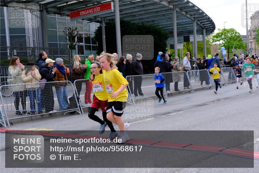 25.04.2026 - Das Zehntel Tim E. http://msf.ph/oto/9568617 25.04.2026 08:54:19 Ziel 1104, 1254, 1261, 1263, 1301, 1431, 1436, 1506, 1539, 1676, 1697, 1760, 1868, 1874, 2045, 2408, 2475, 2505, 2506, 2519, 2520, 2568, 2776, 2791, 2814, 2859, 2977, 2978, 3131, 3267, 3502, 3505, 3532, 3592, 3593, 3594, 3595, 3614, 3630, 3959, 3973, 3984 meine-sportfotos.de