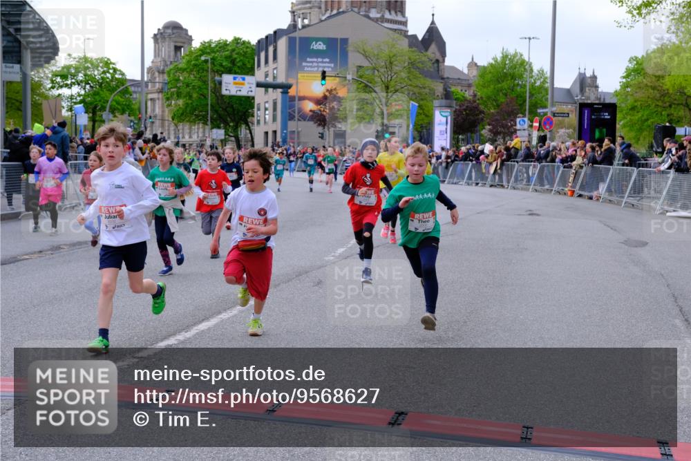 25.04.2026 - Das Zehntel Tim E. http://msf.ph/oto/9568627 25.04.2026 08:54:23 Ziel 1104, 1431, 1506, 1539, 1760, 1868, 1874, 2045, 2049, 2072, 2475, 2505, 2506, 2510, 2520, 2568, 2591, 2641, 2738, 2764, 2776, 2791, 2814, 2859, 2977, 2978, 3074, 3102, 3131, 3267, 3532, 3592, 3593, 3594, 3595, 3759, 3853, 3959, 3973, 3984 meine-sportfotos.de