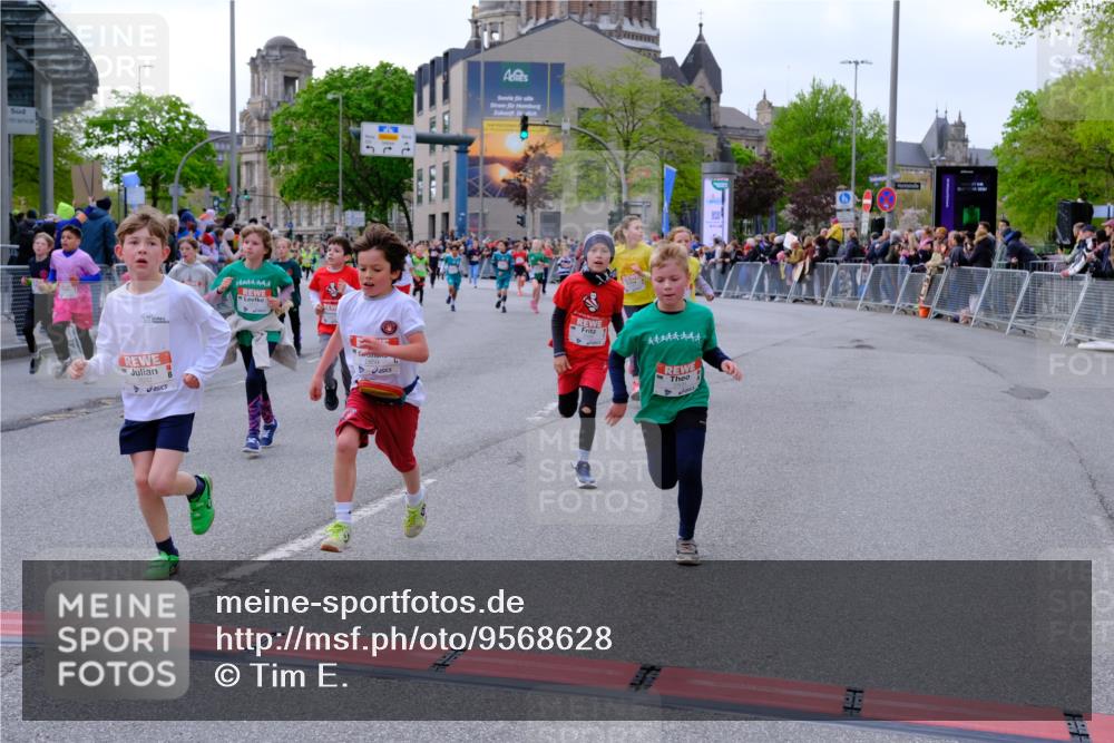 25.04.2026 - Das Zehntel Tim E. http://msf.ph/oto/9568628 25.04.2026 08:54:23 Ziel 1104, 1431, 1506, 1539, 1760, 1868, 1874, 2045, 2049, 2072, 2475, 2505, 2506, 2510, 2520, 2568, 2591, 2641, 2738, 2764, 2776, 2791, 2814, 2859, 2977, 2978, 3074, 3102, 3131, 3267, 3532, 3592, 3593, 3594, 3595, 3759, 3853, 3959, 3973, 3984 meine-sportfotos.de