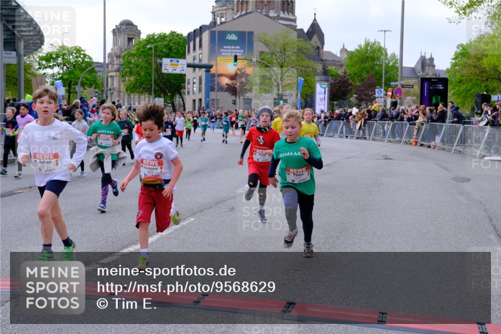 25.04.2026 - Das Zehntel Tim E. http://msf.ph/oto/9568629 25.04.2026 08:54:23 Ziel 1104, 1431, 1506, 1539, 1760, 1868, 1874, 2045, 2049, 2072, 2475, 2505, 2506, 2510, 2520, 2568, 2591, 2641, 2738, 2764, 2776, 2791, 2814, 2859, 2977, 2978, 3074, 3102, 3131, 3267, 3532, 3592, 3593, 3594, 3595, 3759, 3853, 3959, 3973, 3984 meine-sportfotos.de
