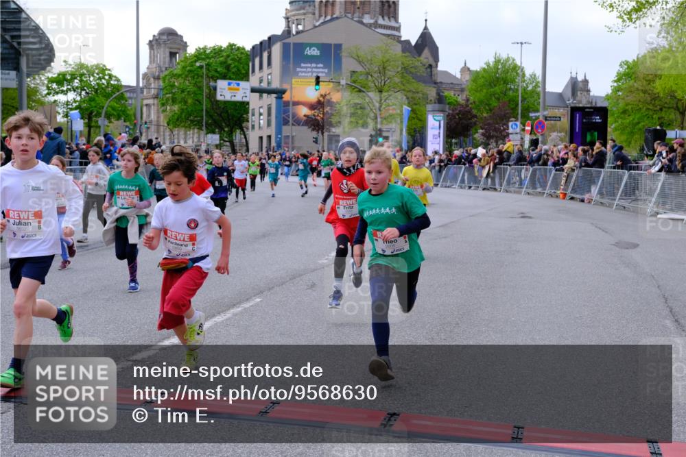 25.04.2026 - Das Zehntel Tim E. http://msf.ph/oto/9568630 25.04.2026 08:54:23 Ziel 1104, 1431, 1506, 1539, 1760, 1868, 1874, 2045, 2049, 2072, 2475, 2505, 2506, 2510, 2520, 2568, 2591, 2641, 2738, 2764, 2776, 2791, 2814, 2859, 2977, 2978, 3074, 3102, 3131, 3267, 3532, 3592, 3593, 3594, 3595, 3759, 3853, 3959, 3973, 3984 meine-sportfotos.de