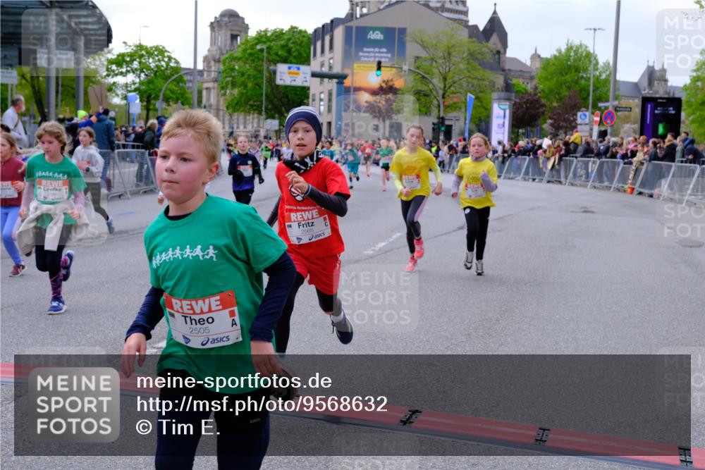 25.04.2026 - Das Zehntel Tim E. http://msf.ph/oto/9568632 25.04.2026 08:54:24 Ziel 1374, 1506, 1539, 1760, 1868, 1874, 2045, 2049, 2072, 2264, 2298, 2475, 2505, 2506, 2510, 2520, 2568, 2591, 2641, 2738, 2764, 2776, 2791, 2814, 2859, 2977, 2978, 3074, 3102, 3131, 3267, 3532, 3592, 3593, 3759, 3853, 3959, 3984 meine-sportfotos.de