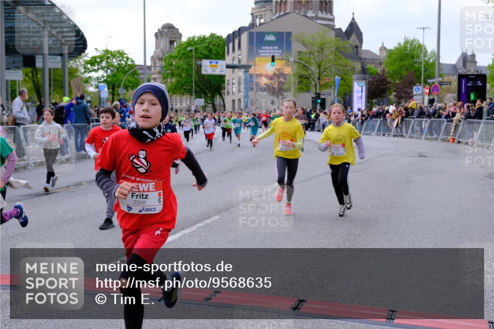 25.04.2026 - Das Zehntel Tim E. http://msf.ph/oto/9568635 25.04.2026 08:54:24 Ziel 1374, 1506, 1539, 1760, 1868, 1874, 2045, 2049, 2072, 2264, 2298, 2475, 2505, 2506, 2510, 2520, 2568, 2591, 2641, 2738, 2764, 2776, 2791, 2814, 2859, 2977, 2978, 3074, 3102, 3131, 3267, 3532, 3592, 3593, 3759, 3853, 3959, 3984 meine-sportfotos.de