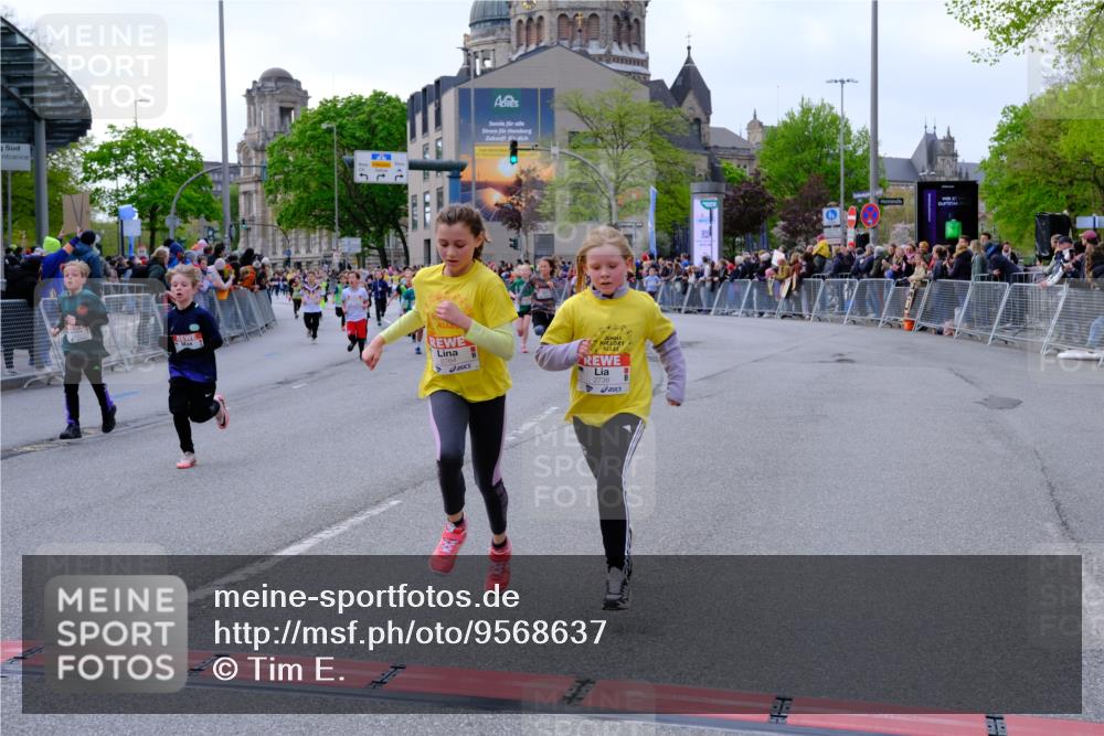 25.04.2026 - Das Zehntel Tim E. http://msf.ph/oto/9568637 25.04.2026 08:54:25 Ziel 1374, 1506, 1539, 1760, 1868, 1874, 2045, 2049, 2072, 2264, 2298, 2475, 2505, 2506, 2510, 2520, 2568, 2591, 2641, 2738, 2764, 2776, 2791, 2859, 2883, 2977, 2978, 3074, 3102, 3131, 3267, 3532, 3593, 3759, 3853, 3916, 3959, 3984 meine-sportfotos.de