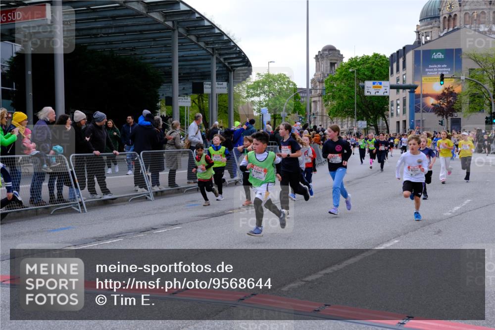 25.04.2026 - Das Zehntel Tim E. http://msf.ph/oto/9568644 25.04.2026 08:54:36 Ziel 1201, 1346, 1374, 1459, 1644, 1655, 1922, 1937, 2249, 2264, 2269, 2286, 2298, 2639, 2649, 2654, 2733, 2763, 2883, 2940, 3089, 3096, 3146, 3173, 3201, 3258, 3294, 3305, 3306, 3916, 3986 meine-sportfotos.de