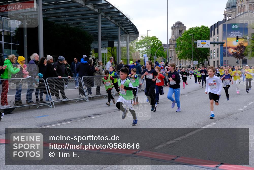 25.04.2026 - Das Zehntel Tim E. http://msf.ph/oto/9568646 25.04.2026 08:54:37 Ziel 1201, 1346, 1459, 1644, 1655, 1743, 1873, 1922, 1937, 2219, 2224, 2249, 2269, 2286, 2639, 2649, 2654, 2733, 2763, 2883, 2940, 3089, 3096, 3146, 3173, 3201, 3258, 3294, 3305, 3306, 3916, 3986 meine-sportfotos.de