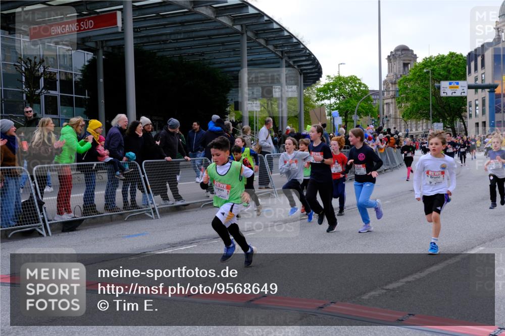25.04.2026 - Das Zehntel Tim E. http://msf.ph/oto/9568649 25.04.2026 08:54:37 Ziel 1201, 1346, 1459, 1644, 1655, 1743, 1873, 1922, 1937, 2219, 2224, 2249, 2269, 2286, 2639, 2649, 2654, 2733, 2763, 2883, 2940, 3089, 3096, 3146, 3173, 3201, 3258, 3294, 3305, 3306, 3916, 3986 meine-sportfotos.de