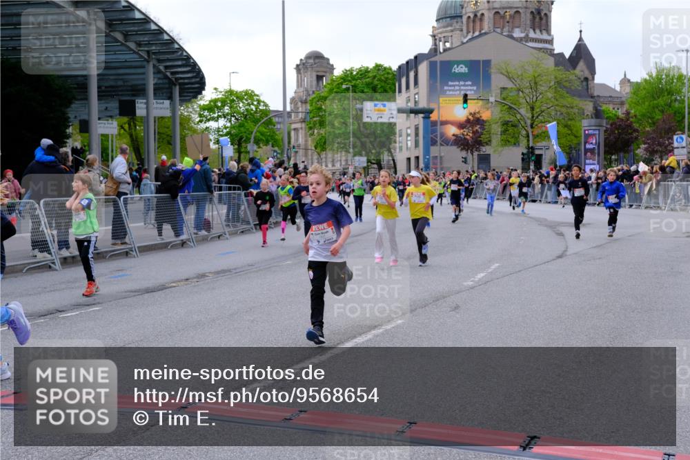 25.04.2026 - Das Zehntel Tim E. http://msf.ph/oto/9568654 25.04.2026 08:54:38 Ziel 1201, 1346, 1459, 1644, 1655, 1743, 1873, 1922, 1937, 2219, 2224, 2234, 2249, 2269, 2286, 2639, 2649, 2654, 2733, 2763, 2940, 3089, 3096, 3146, 3173, 3201, 3258, 3294, 3305, 3306, 3986 meine-sportfotos.de