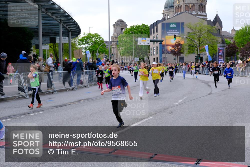 25.04.2026 - Das Zehntel Tim E. http://msf.ph/oto/9568655 25.04.2026 08:54:38 Ziel 1201, 1346, 1459, 1644, 1655, 1743, 1873, 1922, 1937, 2219, 2224, 2234, 2249, 2269, 2286, 2639, 2649, 2654, 2733, 2763, 2940, 3089, 3096, 3146, 3173, 3201, 3258, 3294, 3305, 3306, 3986 meine-sportfotos.de