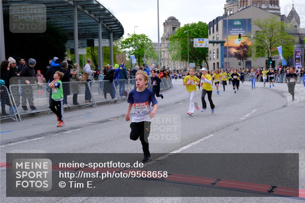 25.04.2026 - Das Zehntel Tim E. http://msf.ph/oto/9568658 25.04.2026 08:54:39 Ziel 1201, 1346, 1459, 1743, 1873, 1922, 1937, 2219, 2224, 2234, 2249, 2269, 2286, 2639, 2649, 2654, 2730, 2733, 2763, 2940, 3089, 3096, 3146, 3173, 3201, 3258, 3294, 3305, 3306, 3986 meine-sportfotos.de