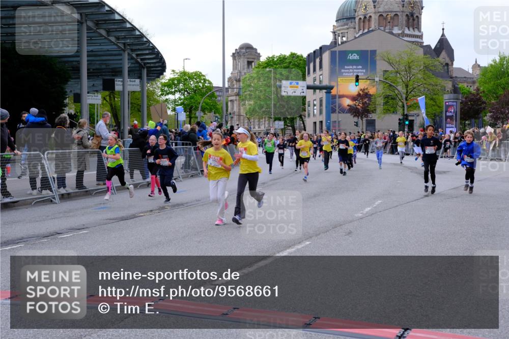 25.04.2026 - Das Zehntel Tim E. http://msf.ph/oto/9568661 25.04.2026 08:54:39 Ziel 1201, 1346, 1459, 1743, 1873, 1922, 1937, 2219, 2224, 2234, 2249, 2269, 2286, 2639, 2649, 2654, 2730, 2733, 2763, 2940, 3089, 3096, 3146, 3173, 3201, 3258, 3294, 3305, 3306, 3986 meine-sportfotos.de