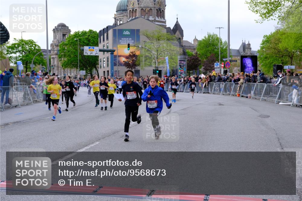 25.04.2026 - Das Zehntel Tim E. http://msf.ph/oto/9568673 25.04.2026 08:54:41 Ziel 1201, 1216, 1346, 1433, 1459, 1742, 1743, 1873, 1922, 1937, 2219, 2224, 2225, 2234, 2639, 2649, 2723, 2730, 2733, 2763, 2813, 2822, 3089, 3096, 3146, 3173, 3201, 3258, 3294, 3305, 3306 meine-sportfotos.de
