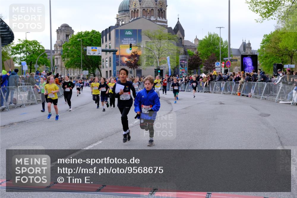 25.04.2026 - Das Zehntel Tim E. http://msf.ph/oto/9568675 25.04.2026 08:54:42 Ziel 1003, 1216, 1256, 1433, 1459, 1742, 1743, 1873, 1922, 1937, 2219, 2224, 2225, 2234, 2649, 2723, 2730, 2733, 2763, 2813, 2822, 3089, 3096, 3173, 3201, 3258, 3294, 3305, 3306 meine-sportfotos.de
