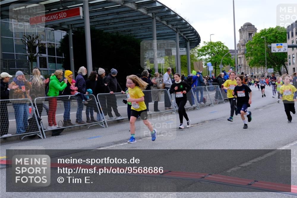 25.04.2026 - Das Zehntel Tim E. http://msf.ph/oto/9568686 25.04.2026 08:54:44 Ziel 1003, 1216, 1256, 1433, 1459, 1742, 1743, 1834, 1873, 1922, 1937, 2219, 2224, 2225, 2234, 2649, 2723, 2730, 2733, 2763, 2813, 2822, 3089, 3096, 3161, 3173, 3201, 3258, 3294, 3305, 3306, 3524, 4041 meine-sportfotos.de