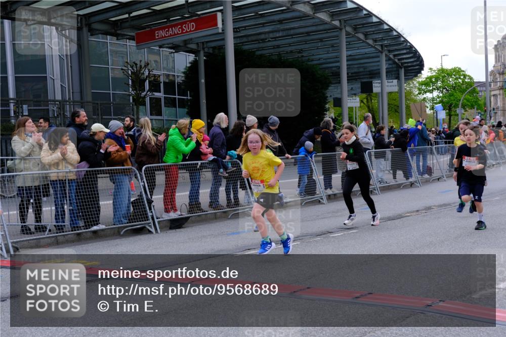 25.04.2026 - Das Zehntel Tim E. http://msf.ph/oto/9568689 25.04.2026 08:54:44 Ziel 1003, 1216, 1256, 1433, 1459, 1742, 1743, 1834, 1873, 1922, 1937, 2219, 2224, 2225, 2234, 2649, 2723, 2730, 2733, 2763, 2813, 2822, 3089, 3096, 3161, 3173, 3201, 3258, 3294, 3305, 3306, 3524, 4041 meine-sportfotos.de