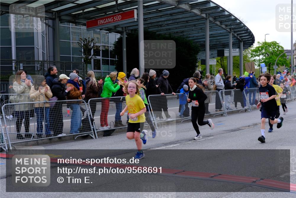 25.04.2026 - Das Zehntel Tim E. http://msf.ph/oto/9568691 25.04.2026 08:54:44 Ziel 1003, 1216, 1256, 1433, 1459, 1742, 1743, 1834, 1873, 1922, 1937, 2219, 2224, 2225, 2234, 2649, 2723, 2730, 2733, 2763, 2813, 2822, 3089, 3096, 3161, 3173, 3201, 3258, 3294, 3305, 3306, 3524, 4041 meine-sportfotos.de