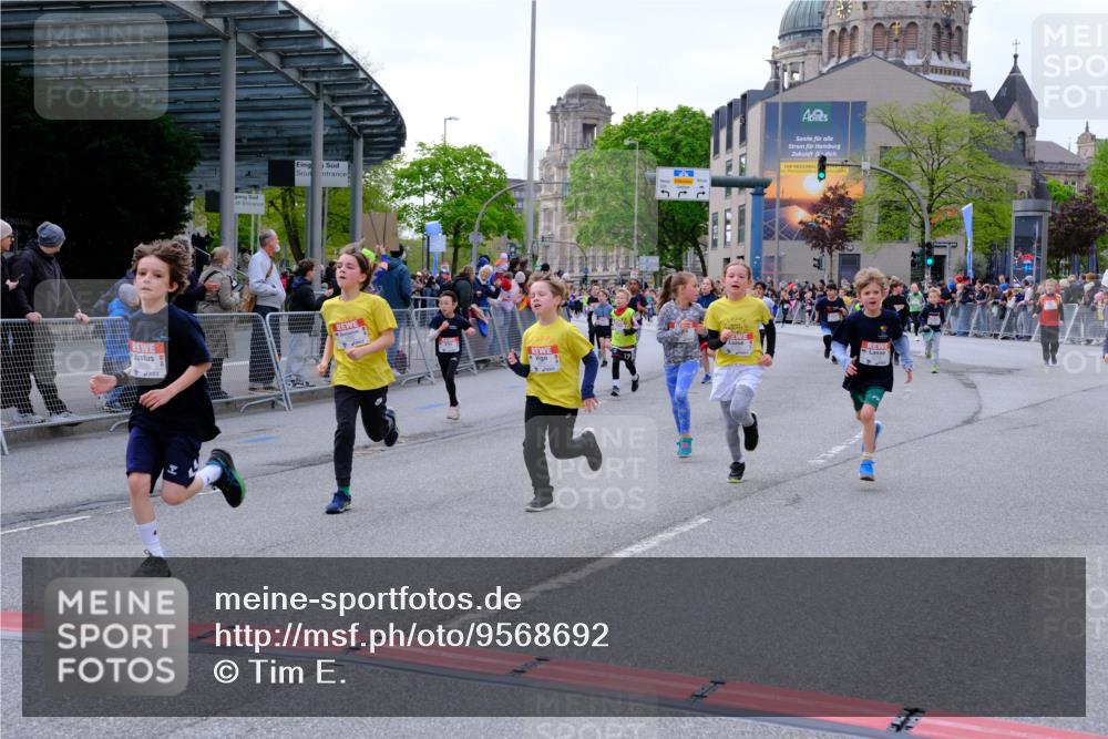 25.04.2026 - Das Zehntel Tim E. http://msf.ph/oto/9568692 25.04.2026 08:54:45 Ziel 1003, 1216, 1256, 1433, 1459, 1742, 1743, 1834, 1867, 1873, 1937, 2211, 2219, 2224, 2225, 2234, 2649, 2723, 2730, 2733, 2763, 2813, 2822, 3089, 3096, 3161, 3201, 3258, 3305, 3306, 3524, 3831, 4028, 4041 meine-sportfotos.de