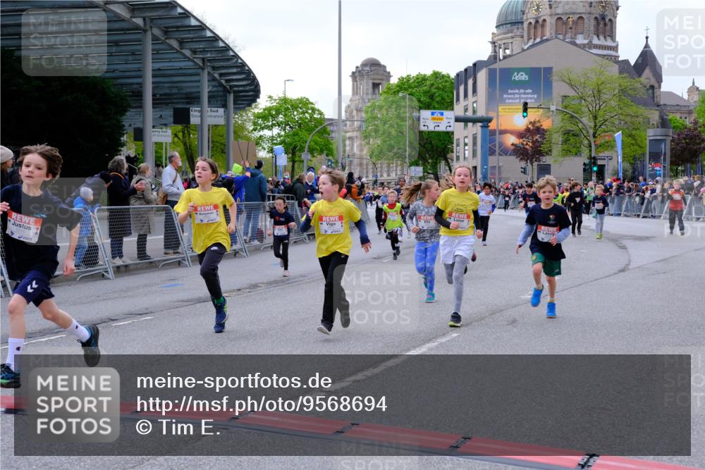 25.04.2026 - Das Zehntel Tim E. http://msf.ph/oto/9568694 25.04.2026 08:54:45 Ziel 1003, 1216, 1256, 1433, 1459, 1742, 1743, 1834, 1867, 1873, 1937, 2211, 2219, 2224, 2225, 2234, 2649, 2723, 2730, 2733, 2763, 2813, 2822, 3089, 3096, 3161, 3201, 3258, 3305, 3306, 3524, 3831, 4028, 4041 meine-sportfotos.de