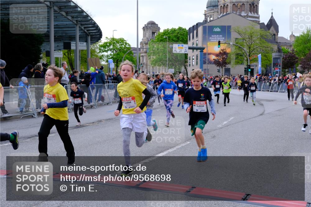 25.04.2026 - Das Zehntel Tim E. http://msf.ph/oto/9568698 25.04.2026 08:54:46 Ziel 1003, 1216, 1256, 1433, 1742, 1743, 1834, 1867, 1873, 1937, 2211, 2219, 2224, 2225, 2234, 2251, 2723, 2730, 2733, 2763, 2813, 2822, 3076, 3100, 3106, 3141, 3161, 3201, 3258, 3305, 3306, 3524, 3831, 4028, 4030, 4041 meine-sportfotos.de
