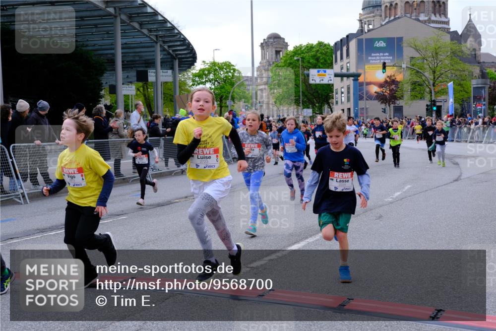 25.04.2026 - Das Zehntel Tim E. http://msf.ph/oto/9568700 25.04.2026 08:54:46 Ziel 1003, 1216, 1256, 1433, 1742, 1743, 1834, 1867, 1873, 1937, 2211, 2219, 2224, 2225, 2234, 2251, 2723, 2730, 2733, 2763, 2813, 2822, 3076, 3100, 3106, 3141, 3161, 3201, 3258, 3305, 3306, 3524, 3831, 4028, 4030, 4041 meine-sportfotos.de