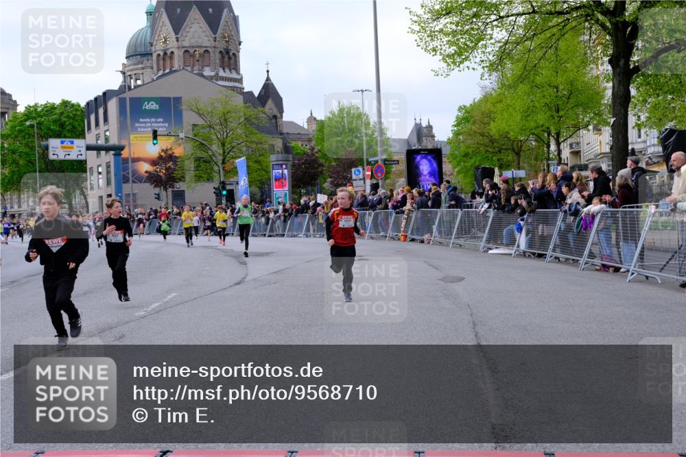25.04.2026 - Das Zehntel Tim E. http://msf.ph/oto/9568710 25.04.2026 08:54:50 Ziel 1003, 1032, 1216, 1256, 1433, 1742, 1834, 1867, 2181, 2211, 2225, 2234, 2251, 2608, 2723, 2730, 2813, 2822, 2848, 3076, 3100, 3106, 3141, 3161, 3524, 3831, 3958, 4009, 4028, 4030, 4041 meine-sportfotos.de