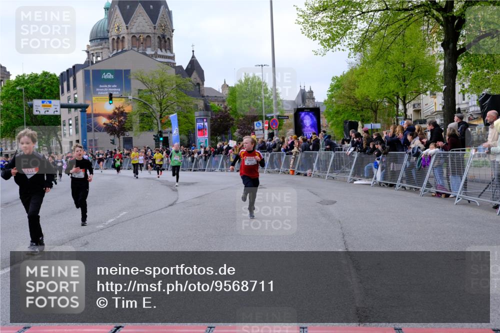 25.04.2026 - Das Zehntel Tim E. http://msf.ph/oto/9568711 25.04.2026 08:54:50 Ziel 1003, 1032, 1216, 1256, 1433, 1742, 1834, 1867, 2181, 2211, 2225, 2234, 2251, 2608, 2723, 2730, 2813, 2822, 2848, 3076, 3100, 3106, 3141, 3161, 3524, 3831, 3958, 4009, 4028, 4030, 4041 meine-sportfotos.de