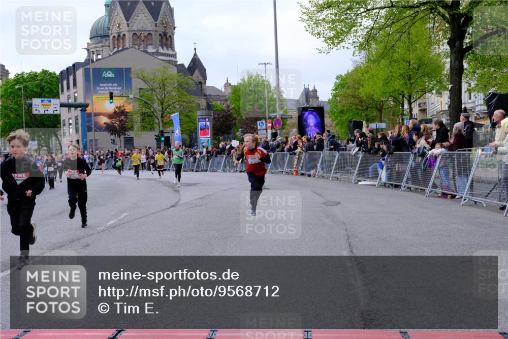 25.04.2026 - Das Zehntel Tim E. http://msf.ph/oto/9568712 25.04.2026 08:54:50 Ziel 1003, 1032, 1216, 1256, 1433, 1742, 1834, 1867, 2181, 2211, 2225, 2234, 2251, 2608, 2723, 2730, 2813, 2822, 2848, 3076, 3100, 3106, 3141, 3161, 3524, 3831, 3958, 4009, 4028, 4030, 4041 meine-sportfotos.de